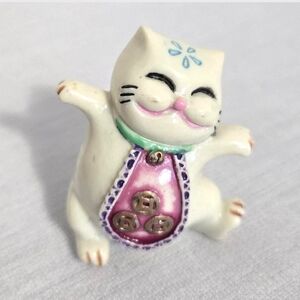 Happy Lucky Cat Dancing TAI Maneki Neko Coin Pink Bib Flowers Wealth